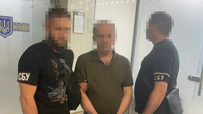 На Одещині викрили масштабне розкрадання піску з Дунаю — у схемі участь брав міський голова
