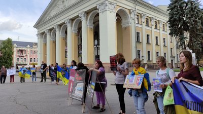 Акція в підтримку полонених у Полтаві. липень 2023 Акція в підтримку полонених у Полтаві. липень 2023