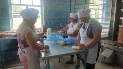 Хліб за пільговими цінами – у Потіївській громаді на Житомирщині організували власну пекарню Хліб за пільговими цінами – у Потіївській громаді на Житомирщині організували власну пекарню