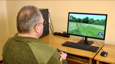 Вінницьких студентів навчатимуть керувати безпілотним літаком Вінницьких студентів навчатимуть керувати безпілотним літаком