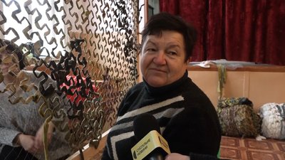 Сітки та кікімори: як волонтери Радомишля на Житомирщині допомагають військовим ЗСУ Сітки та кікімори: як волонтери Радомишля на Житомирщині допомагають військовим ЗСУ