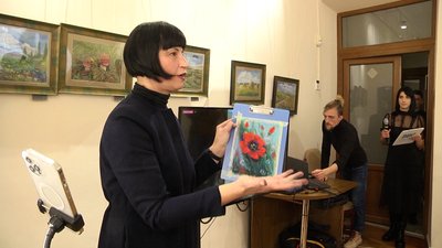Житомирські художниці Алла Юзепольська та Яна Сіхневич провели майстерклас з живопису Житомирські художниці Алла Юзепольська та Яна Сіхневич провели майстерклас з живопису