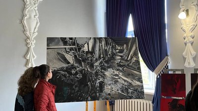 На Тернопільщині відкрили виставку картин загиблого бійця На Тернопільщині відкрили виставку картин загиблого бійця