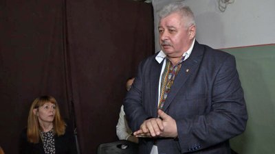 "Цвіт вишиванки": до Луцька привезли міжнародний рушник єднання "Цвіт вишиванки": до Луцька привезли міжнародний рушник єднання