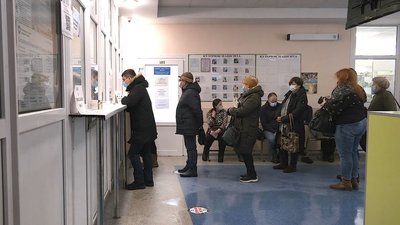 Навантаження утричі більше: як працюють медики в умовах нової хвилі COVID-19 Навантаження утричі більше: як працюють медики в умовах нової хвилі COVID-19