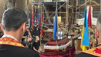 У Львові попрощалися з тероборонівцем Юрієм Брухалем У Львові попрощалися з тероборонівцем Юрієм Брухалем