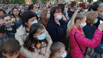 У Херсоні відбувся вечір-реквієм "Пам'ятаємо" У Херсоні відбувся вечір-реквієм "Пам'ятаємо"