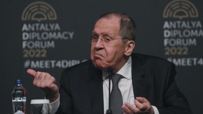 Лавров підтвердив, що Росія свідомо розбомбила будинок пологового у Маріуполі