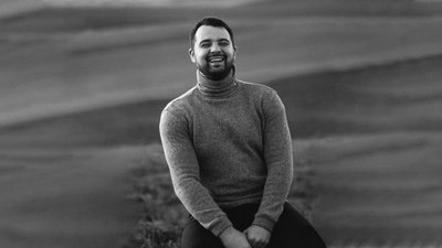 "Небесний фотограф": у Вінниці відкрили фотовиставку загиблого оборонця "Небесний фотограф": у Вінниці відкрили фотовиставку загиблого оборонця