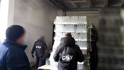 У Львові правоохоронці викрили схему реалізації неякісного алкоголю