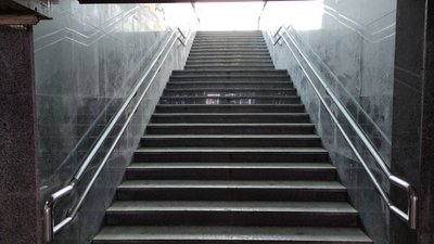У центрі Полтави пропонують створити наземний перехід поруч із підземним У центрі Полтави пропонують створити наземний перехід поруч із підземним