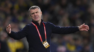 "Не думайте, що я тримаюся за місце". Ребров емоційно відреагував на питання щодо майбутнього у збірній України