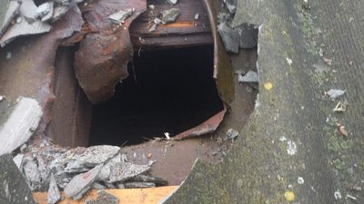 Внаслідок обстрілів на Сумщині пошкоджено 3 будинки та складські приміщення Внаслідок обстрілів на Сумщині пошкоджено 3 будинки та складські приміщення