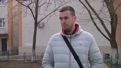 "Намалюй життя". В Одесі волонтери замальовують рекламу наркотиків на стінах будинків та парканах