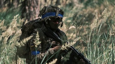 Український військовослужбовець, армія, фронт, війна в Україні