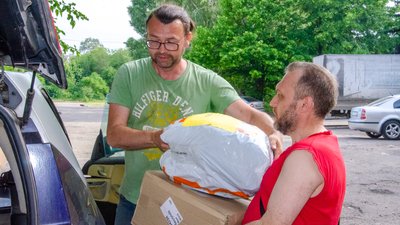 Дніпропетровщина отримала 1650 коробок з гумдопомогою від "Лікарів без кордонів"