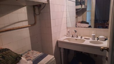 У Львові власниця квартири зберегла автентичний інтер'єр 30-х років У Львові власниця квартири зберегла автентичний інтер'єр 30-х років