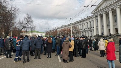 Полтавці вимагали зменшити тарифи за транспортування газу Полтавці вимагали зменшити тарифи за транспортування газу