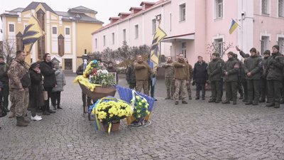 У Вінниці попрощалися з 18-річним студентом Дмитром Яременком