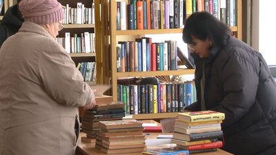 Читають Орвелла та чекають новинок: сільські бібліотеки Черкащини отримують сучасні книги Читають Орвелла та чекають новинок: сільські бібліотеки Черкащини отримують сучасні книги