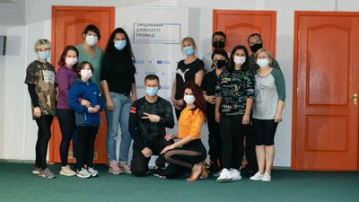 У Кропивницькому для ветеранів війни влаштували майстерклас з бачати У Кропивницькому для ветеранів війни влаштували майстерклас з бачати