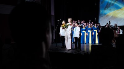 У Чернівцях вручили нагороди захисникам та захисницям України У Чернівцях вручили нагороди захисникам та захисницям України