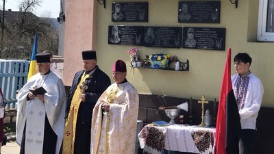 На Тернопільщині відкрили меморіальну дошку Тарасу Казнодію, Теребовлянська громада