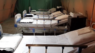 На Прикарпатті у мобільний госпіталь доставили першого пацієнта На Прикарпатті у мобільний госпіталь доставили першого пацієнта
