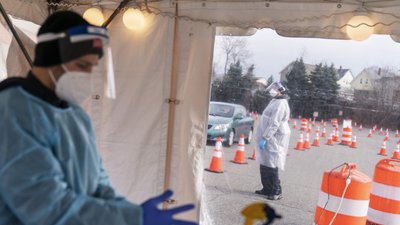 У США з наступного тижня починається вакцинація населення від COVID-19