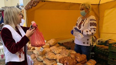 "Печемо з любов’ю". В Івано-Франківську стартував фестиваль "Свято хліба" "Печемо з любов’ю". В Івано-Франківську стартував фестиваль "Свято хліба"