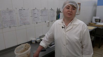 У місті паніка, а ми йдемо пекти хліб: як працювала єдина в Новгороді-Сіверському пекарня у березні 2022 року У місті паніка, а ми йдемо пекти хліб: як працювала єдина в Новгороді-Сіверському пекарня у березні 2022 року