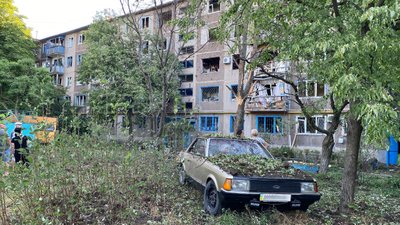 "Шибки летять, всі кричать, бігають". Наслідки ракетного удару по Костянтинівці "Шибки летять, всі кричать, бігають". Наслідки ракетного удару по Костянтинівці