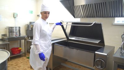 Страви з пароконвектомату – у житомирських садочках дітей почали харчувати за оновленим меню Страви з пароконвектомату – у житомирських садочках дітей почали харчувати за оновленим меню
