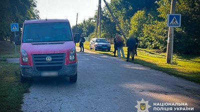 На Полтавщині Volkswagen наїхав на 3-річну дівчинку: дитину ушпиталили