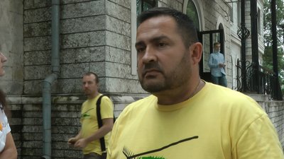 Справа про розгін Майдану в Запоріжжі: оголошення запобіжного засобу зустріли акцією протесту Справа про розгін Майдану в Запоріжжі: оголошення запобіжного засобу зустріли акцією протесту