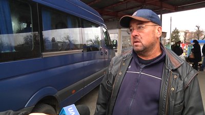 На Житомирщині у ході рейду перевірили дозвільні документи водіїв і справність рейсових автобусів На Житомирщині у ході рейду перевірили дозвільні документи водіїв і справність рейсових автобусів