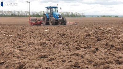 Весняна посівна на Черкащині добігає кінця Весняна посівна на Черкащині добігає кінця