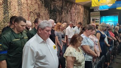 Сонях пам'яті: у Черкасах ушанували полеглих Героїв Сонях пам'яті: у Черкасах ушанували полеглих Героїв