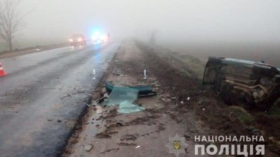 В Одеській області зіткнулися дві автівки: травмувалися 7 людей В Одеській області зіткнулися дві автівки: травмувалися 7 людей
