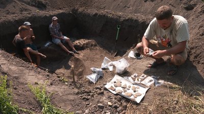 На давньоруському городищі біля Рівного виявили знахідки, яким 7 тисяч років. РЕПОРТАЖ