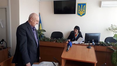 Справу про поновлення на посаді мера Світловодська розглядатимуть спочатку
