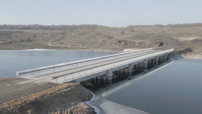 Відновлений міст між селами Єлизаветівка та Баратівка