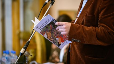 Українські письменники і видавці взяли участь у конференції в Петербурзі Українські письменники і видавці взяли участь у конференції в Петербурзі
