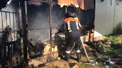На Одещині спалахнуло кафе, вогонь охопив 150 квадратних метрів На Одещині спалахнуло кафе, вогонь охопив 150 квадратних метрів
