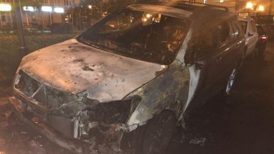 Поліція затримала підозрюваних у підпалі автівки підприємця з Броварів