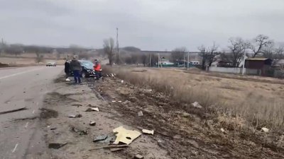 Біля Мар'ївки у Кіровоградській області зіткнулись два автомобілі. Травмувалась пасажирка Біля Мар'ївки у Кіровоградській області зіткнулись два автомобілі. Травмувалась пасажирка