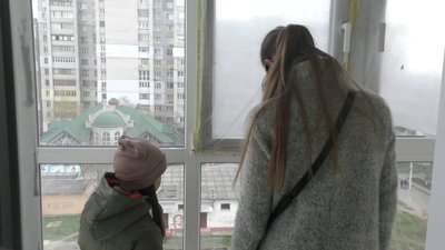 Коли здадуть новобудову у Херсоні. Понад 70 родин 3 роки не можуть в'їхати у власні квартири Коли здадуть новобудову у Херсоні. Понад 70 родин 3 роки не можуть в'їхати у власні квартири