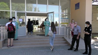 На Херсонщині абітурієнти склали ЗНО з історії України На Херсонщині абітурієнти склали ЗНО з історії України