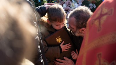 В Ужгороді попрощалися із полеглим на війні Денисом Капальчиком