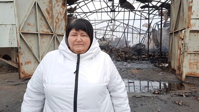"Пожежа була така, що рятувальникам не вистачало води". Місцеві жителі про обстріл Кушугумської громади "Пожежа була така, що рятувальникам не вистачало води". Місцеві жителі про обстріл Кушугумської громади
